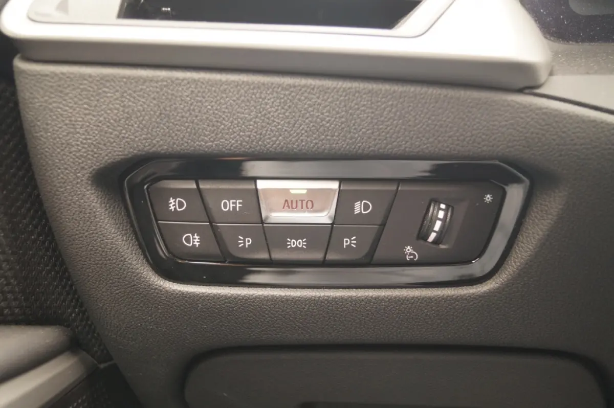 318d Automaat Executive -NAVI-ECC-