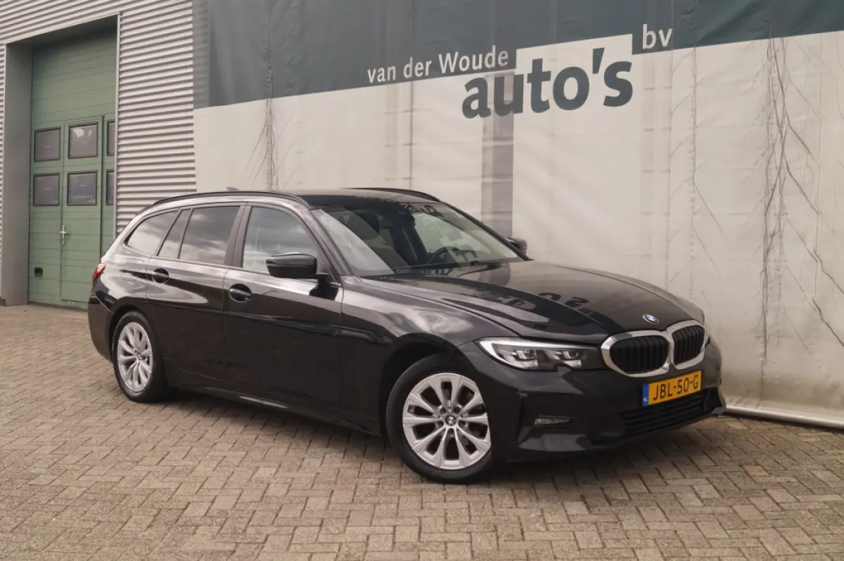 318d Automaat Executive -NAVI-ECC-