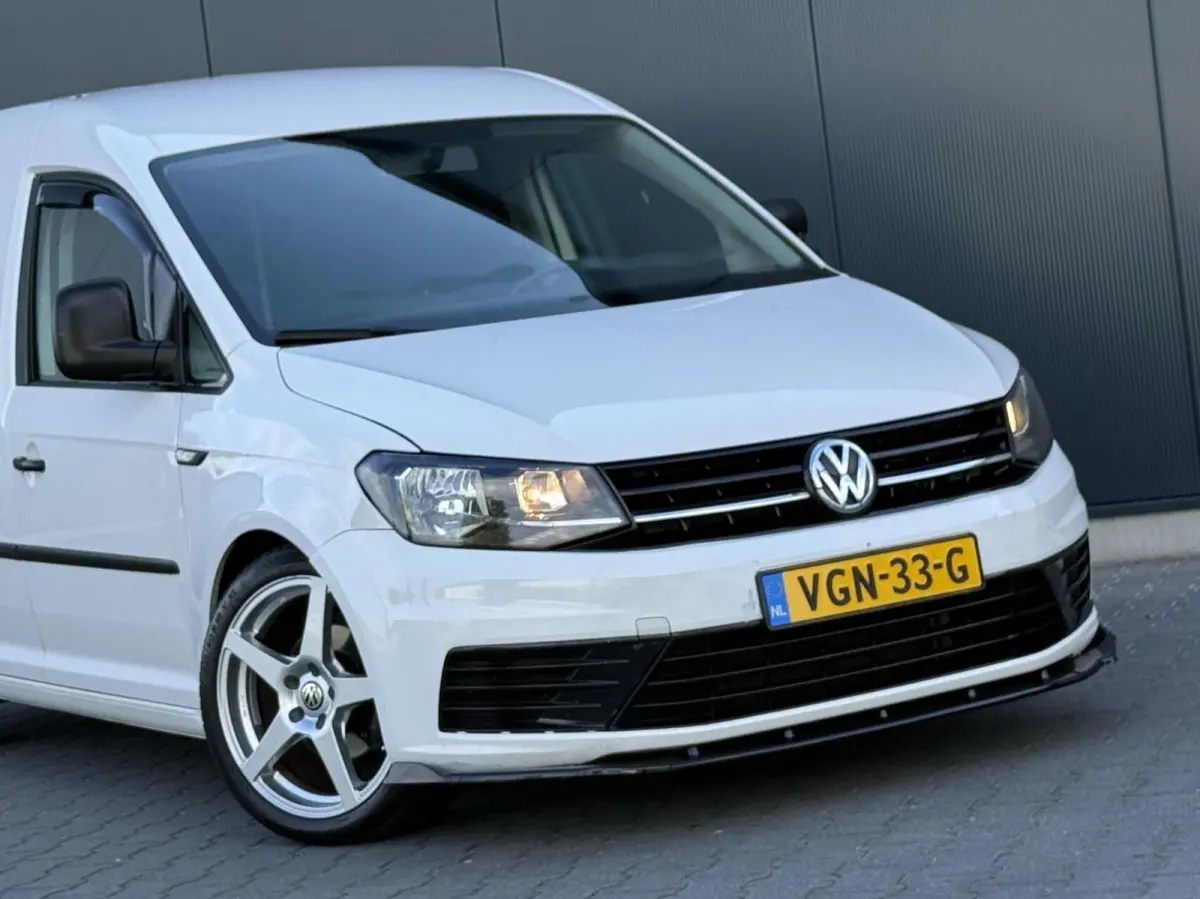 Bestel 2.0 TDI L1H1 Splitter - 18 Inch - Verlaagd.