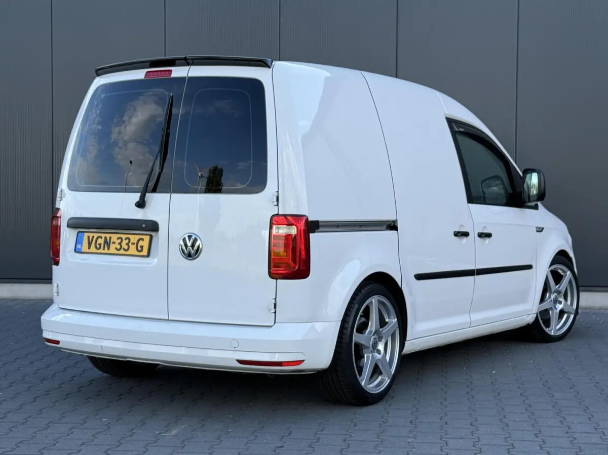 Bestel 2.0 TDI L1H1 Splitter - 18 Inch - Verlaagd.