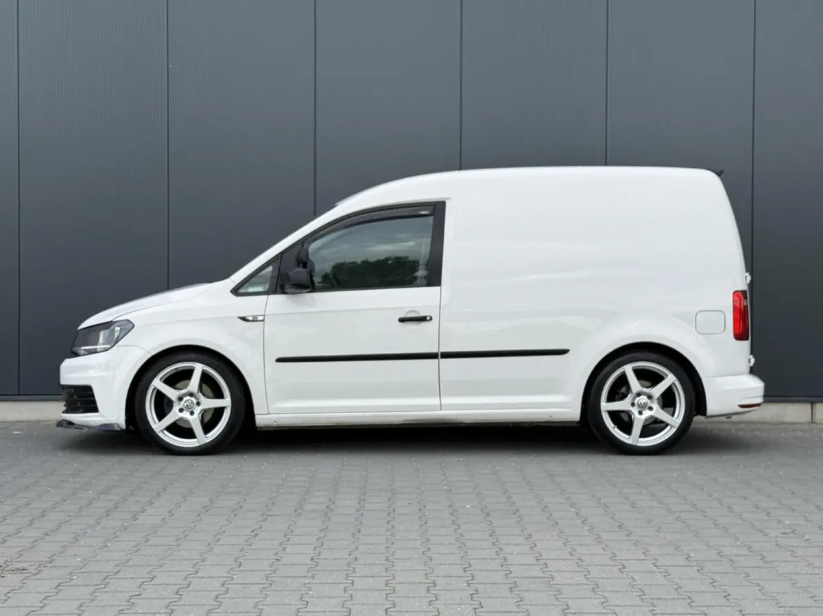 Bestel 2.0 TDI L1H1 Splitter - 18 Inch - Verlaagd.