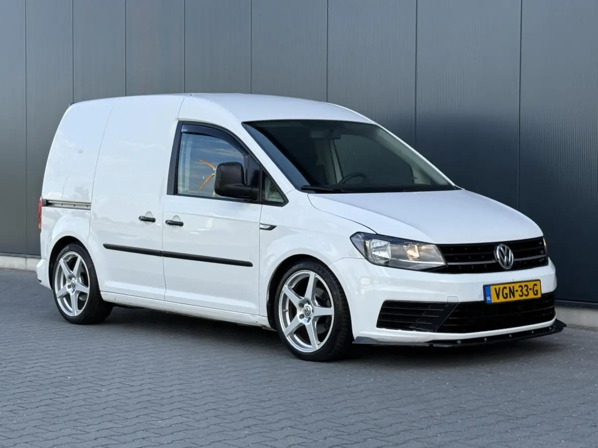 Bestel 2.0 TDI L1H1 Splitter - 18 Inch - Verlaagd.
