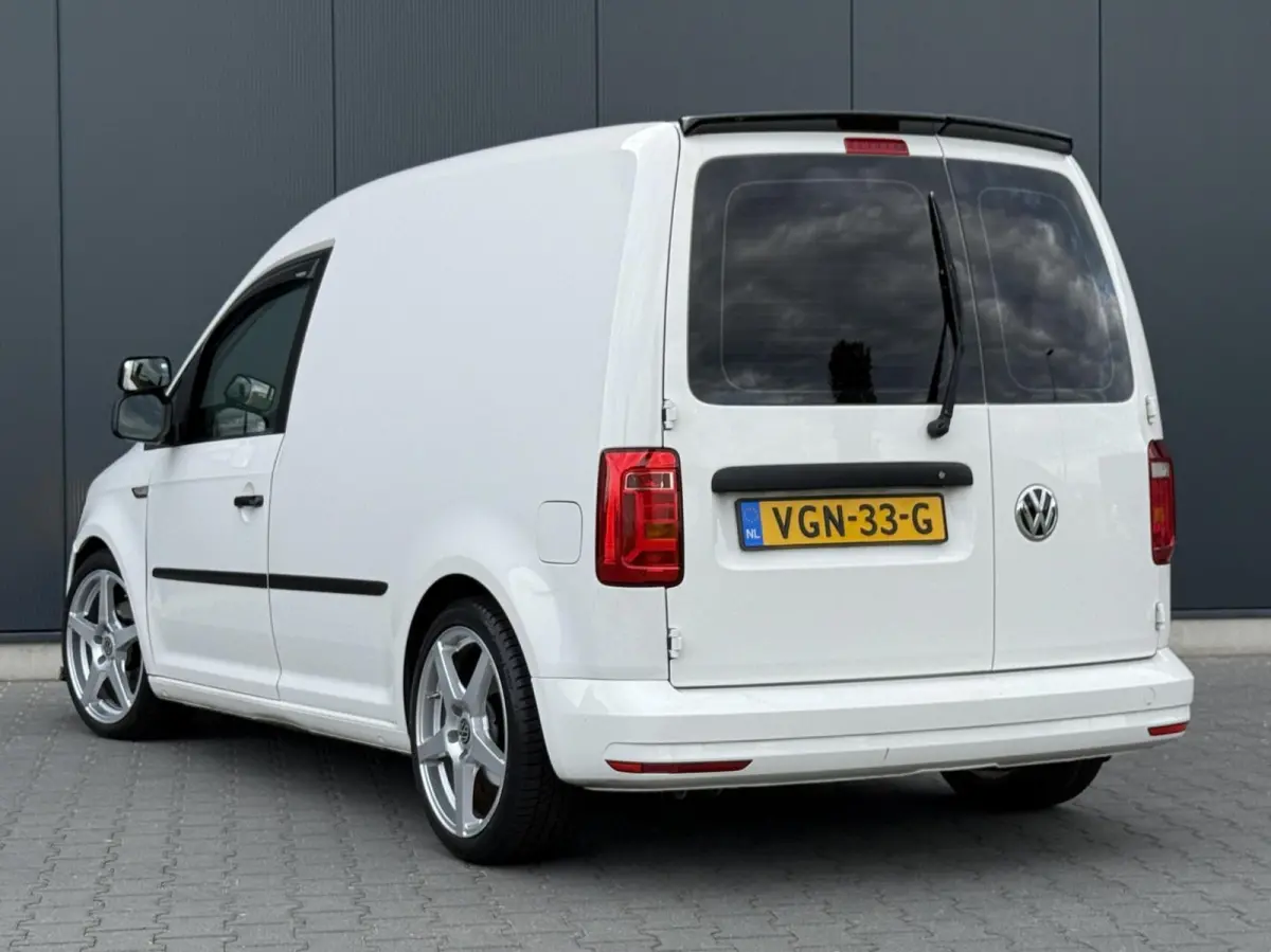 Bestel 2.0 TDI L1H1 Splitter - 18 Inch - Verlaagd.
