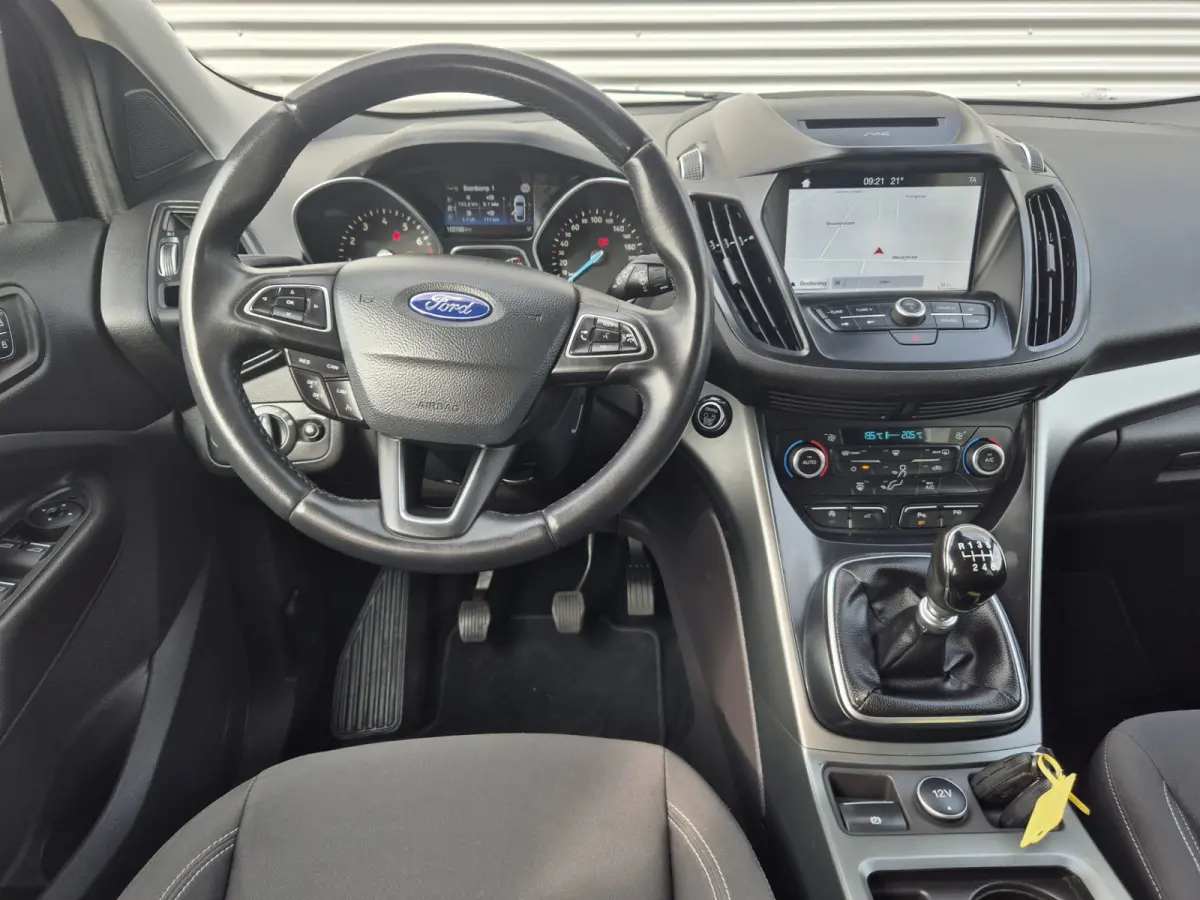 1.5 EcoBoost Titanium ,airco,cruise,applecarplay/android,navigatie/camera,parkeersensoren,trekhaak,