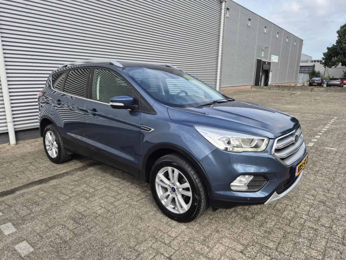 1.5 EcoBoost Titanium ,airco,cruise,applecarplay/android,navigatie/camera,parkeersensoren,trekhaak,