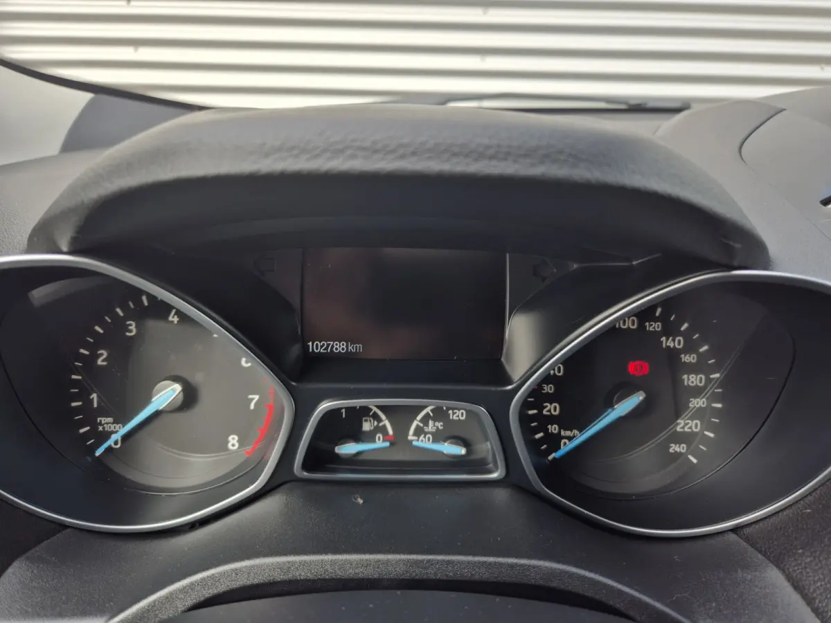 1.5 EcoBoost Titanium ,airco,cruise,applecarplay/android,navigatie/camera,parkeersensoren,trekhaak,