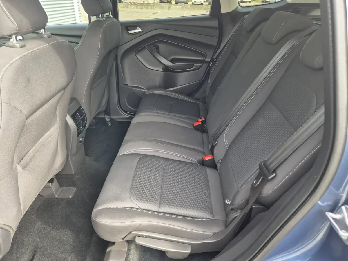 1.5 EcoBoost Titanium ,airco,cruise,applecarplay/android,navigatie/camera,parkeersensoren,trekhaak,