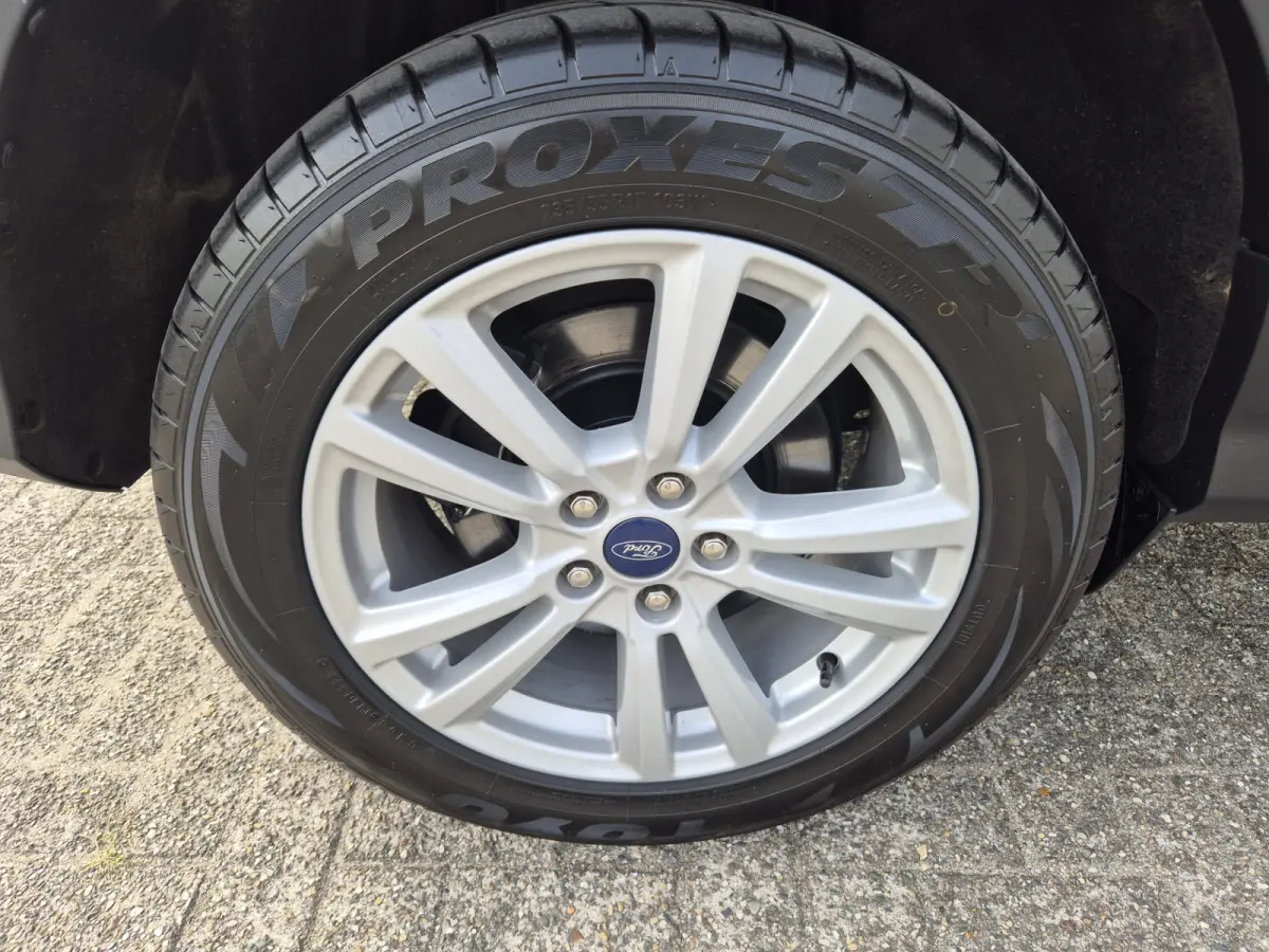 1.5 EcoBoost Titanium ,airco,cruise,applecarplay/android,navigatie/camera,parkeersensoren,trekhaak,