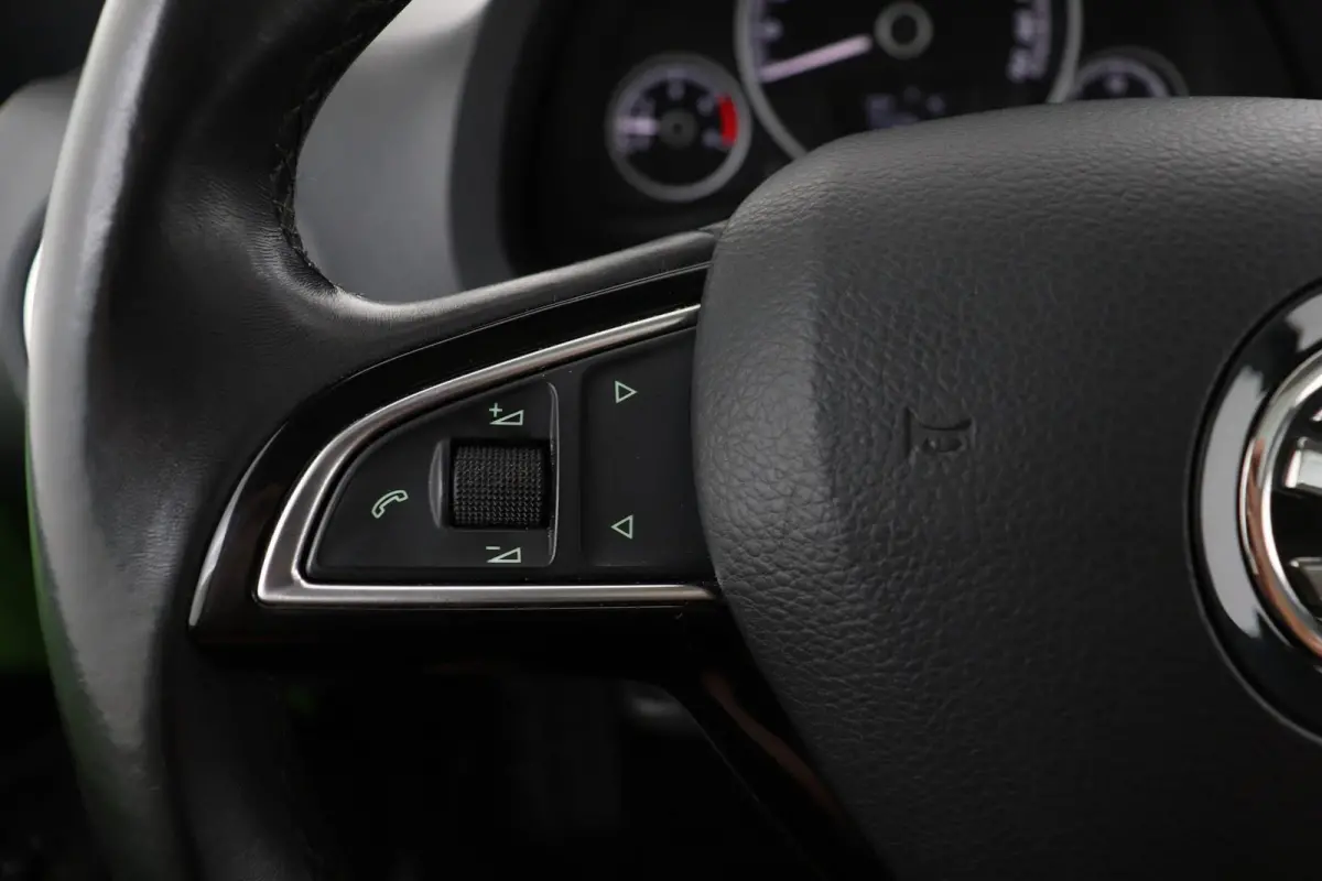 1.0 Gr tech Style | Panoramadak | Airco | Automaat | Parkeersensoren |