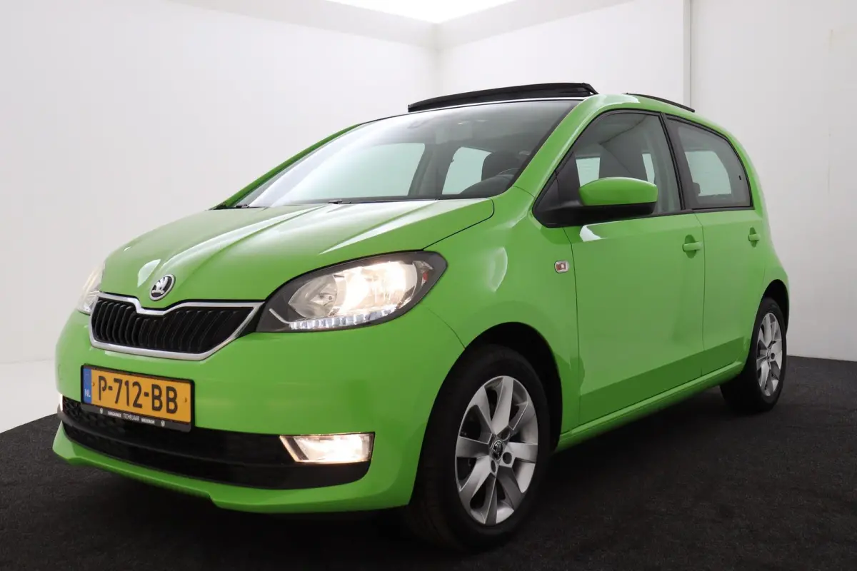 1.0 Gr tech Style | Panoramadak | Airco | Automaat | Parkeersensoren |