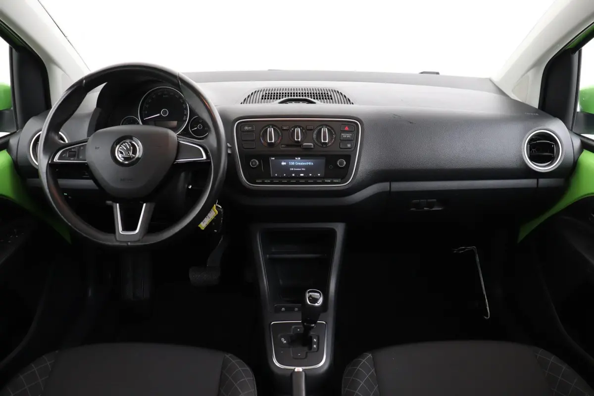 1.0 Gr tech Style | Panoramadak | Airco | Automaat | Parkeersensoren |