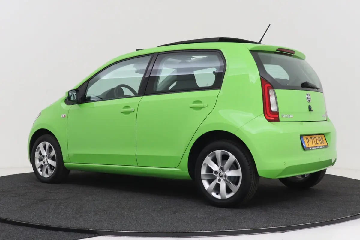 1.0 Gr tech Style | Panoramadak | Airco | Automaat | Parkeersensoren |