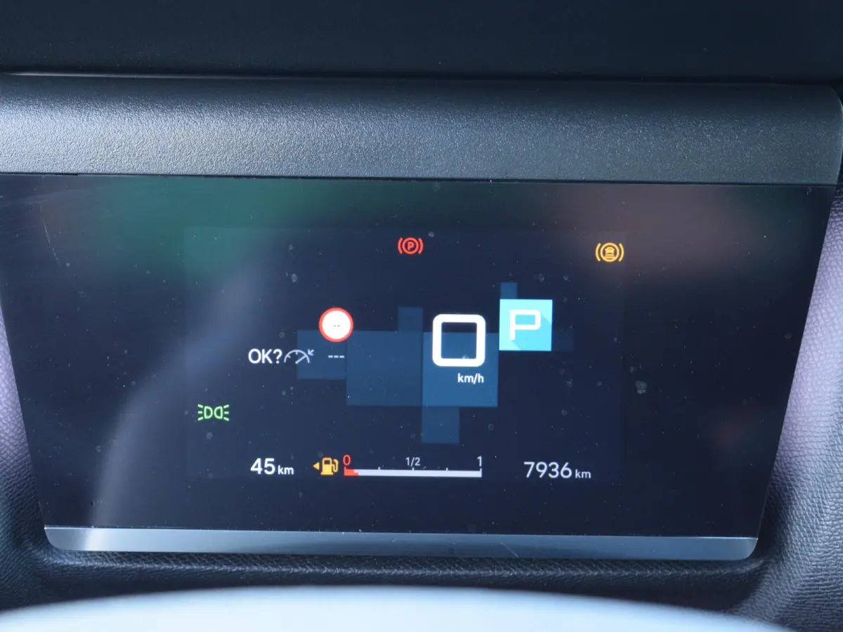 1.2 Puretech Plus | NAVIGATIE & CARPLAY | ACHTERUITRIJCAMERA MET SENSOREN | E.C.C. |