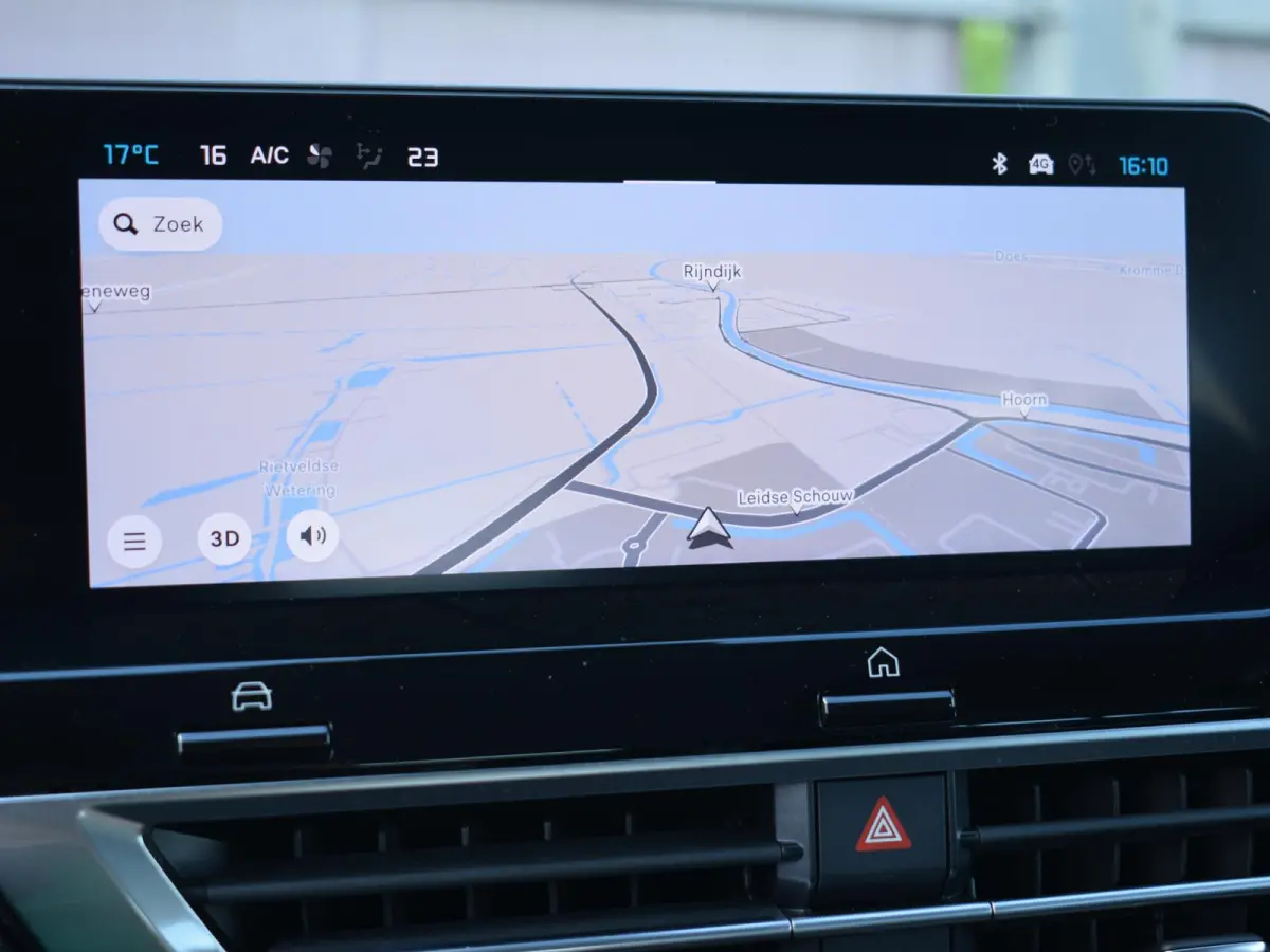 1.2 Puretech Plus | NAVIGATIE & CARPLAY | ACHTERUITRIJCAMERA MET SENSOREN | E.C.C. |