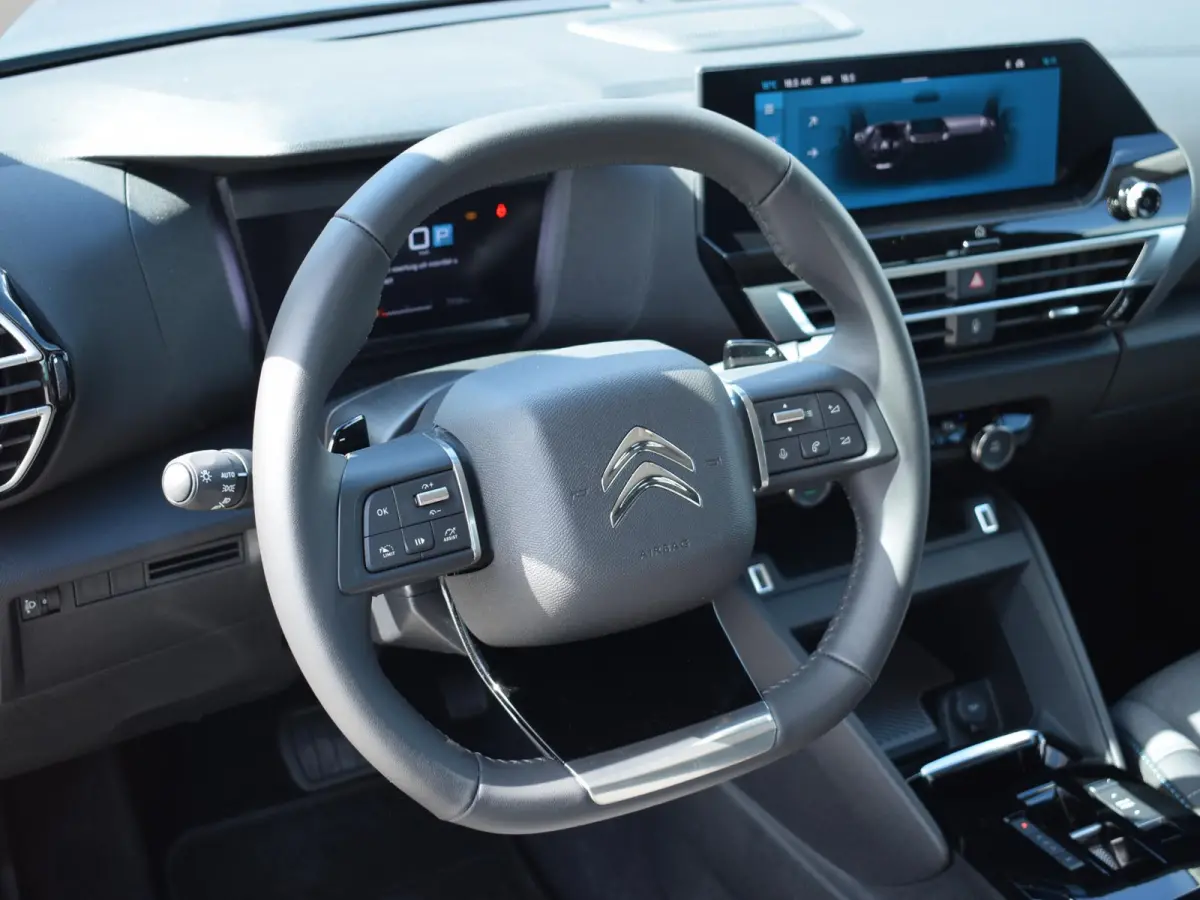 1.2 Puretech Plus | NAVIGATIE & CARPLAY | ACHTERUITRIJCAMERA MET SENSOREN | E.C.C. |
