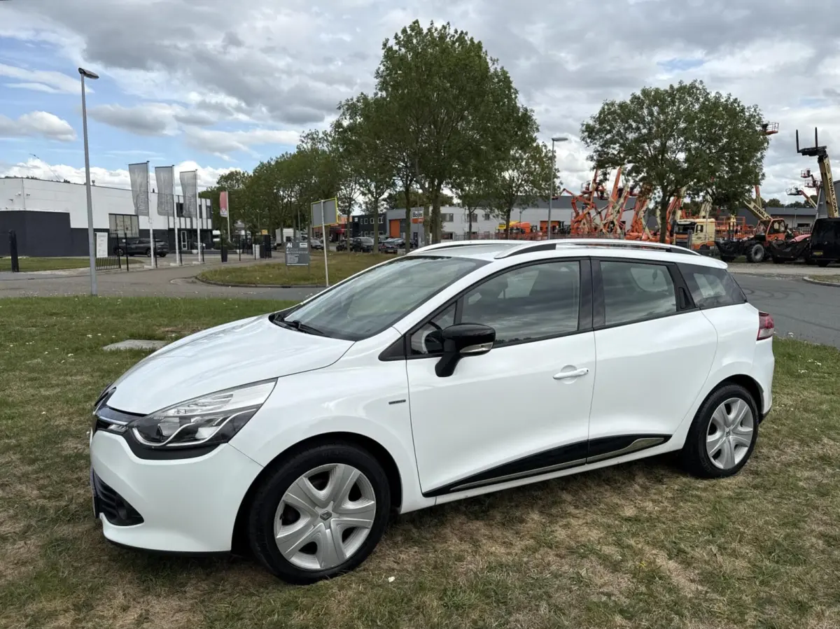 0.9 TCe Expression - NAVI/AIRCO/CRUISE