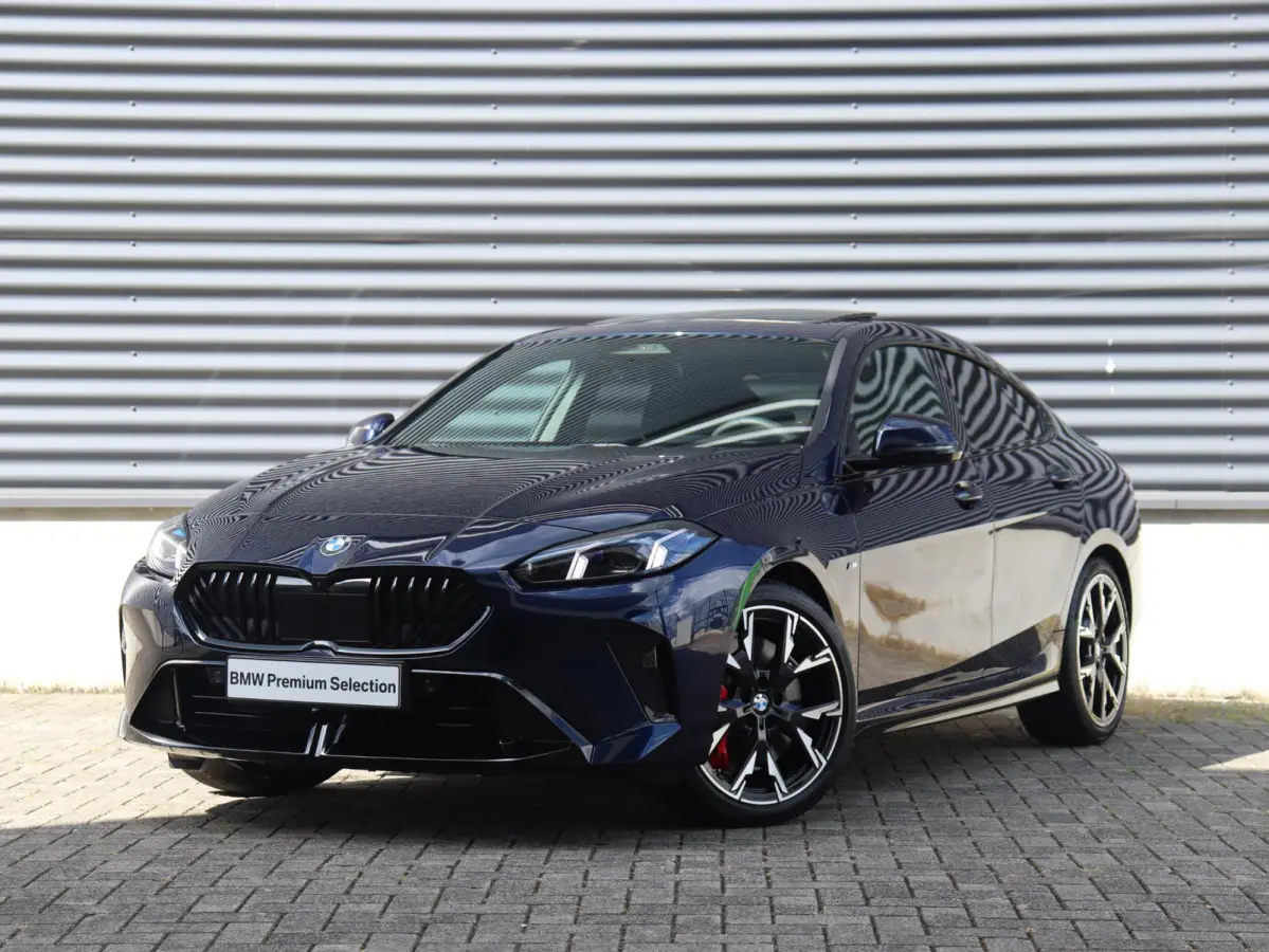 220 | M Sportpakket Pro | Innovation Pack | Panodak | Harman Kardon | Head-Up | Getint Glas | Driving Assistant | 19'' LMV