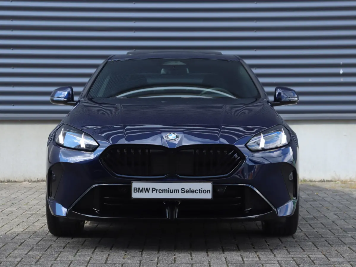 220 | M Sportpakket Pro | Innovation Pack | Panodak | Harman Kardon | Head-Up | Getint Glas | Driving Assistant | 19'' LMV