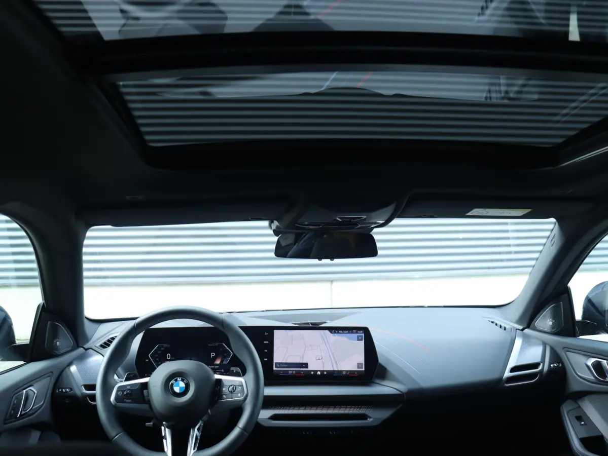 220 | M Sportpakket Pro | Innovation Pack | Panodak | Harman Kardon | Head-Up | Getint Glas | Driving Assistant | 19'' LMV