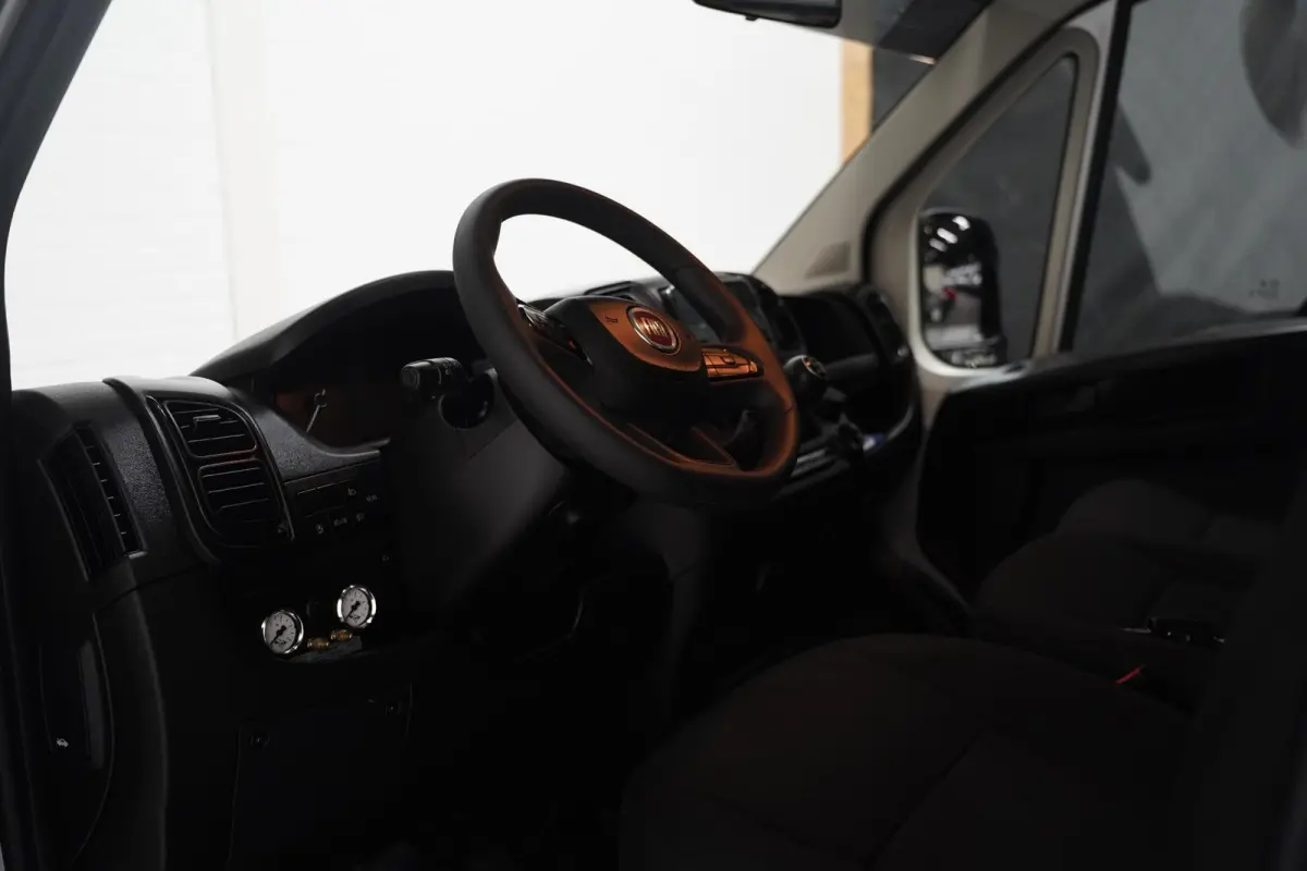 2.2 Mjet 140 pk Autotransporter Tijhof BPM vrij Airco, Trekhaak 3.000 kg, Cruise control, 3-Zits