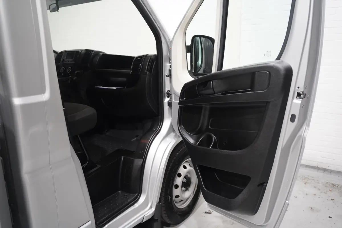 2.2 Mjet 140 pk Autotransporter Tijhof BPM vrij Airco, Trekhaak 3.000 kg, Cruise control, 3-Zits
