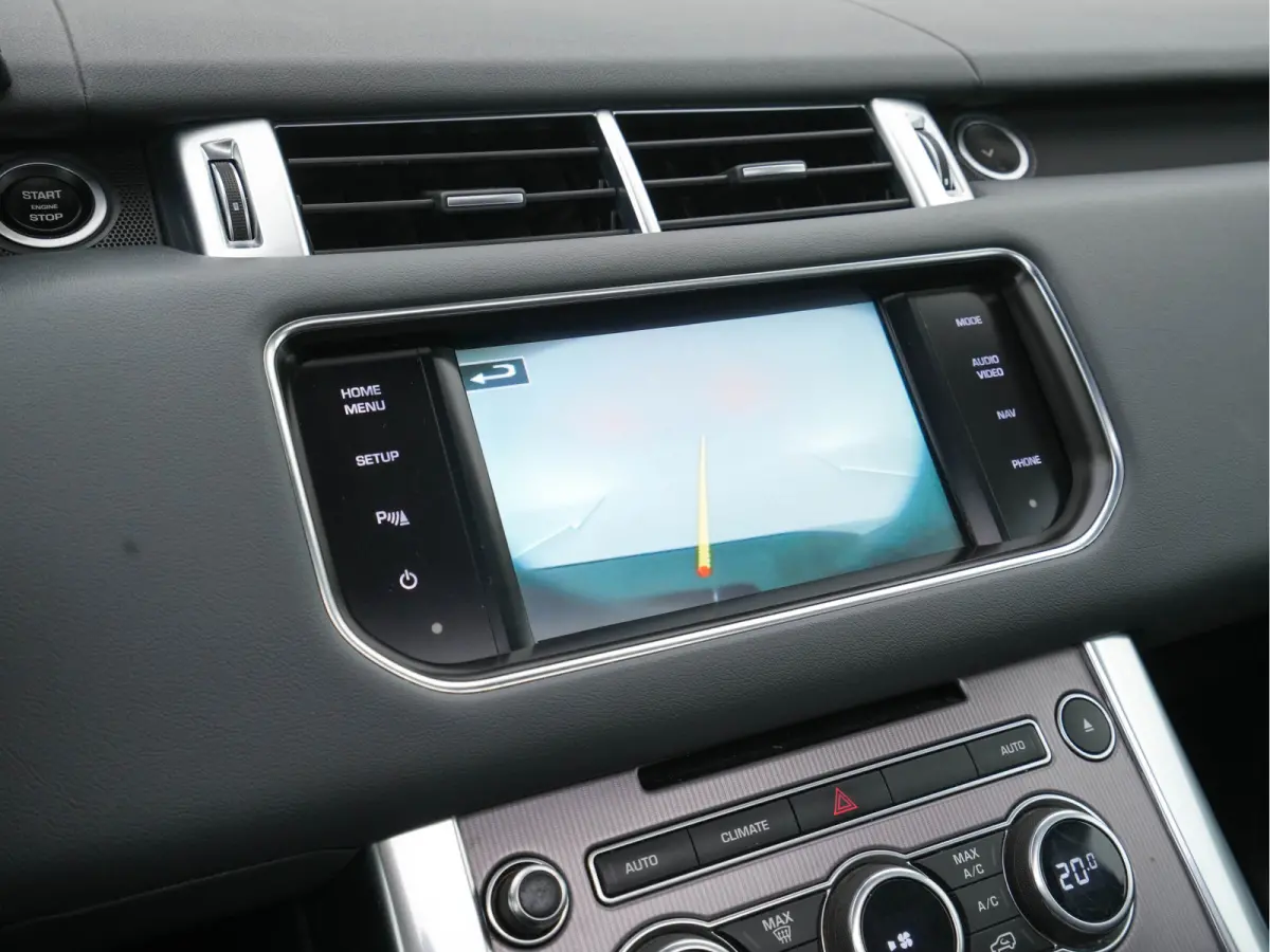 3.0 TDV6 HSE Dynamic [ 7-Pers ] Aut. *PANO | LEATHER | BI-XENON | NAVI-FULLMAP | CAMERA | CRUISE | HEAD-UP | MEMORY-PACK | HEATED-COMFORTSEATS | PRIVACY-GLASS | SHIFT-PADDLES | TOWBAR | 20"A