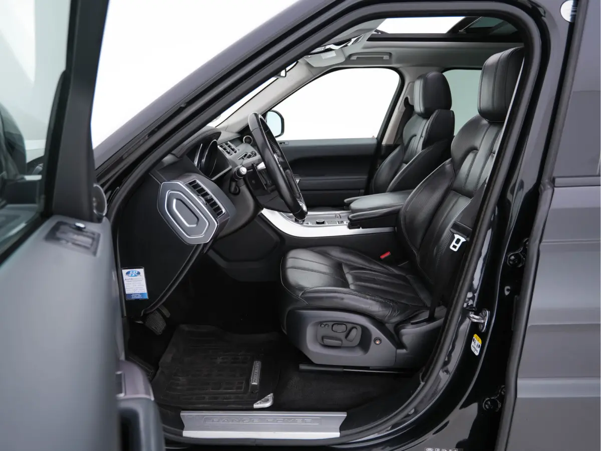 3.0 TDV6 HSE Dynamic [ 7-Pers ] Aut. *PANO | LEATHER | BI-XENON | NAVI-FULLMAP | CAMERA | CRUISE | HEAD-UP | MEMORY-PACK | HEATED-COMFORTSEATS | PRIVACY-GLASS | SHIFT-PADDLES | TOWBAR | 20"A