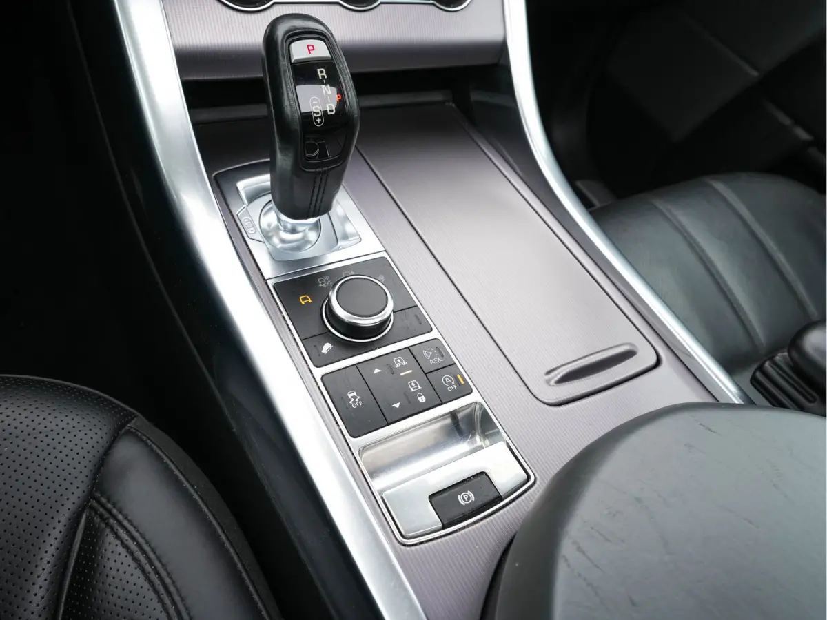 3.0 TDV6 HSE Dynamic [ 7-Pers ] Aut. *PANO | LEATHER | BI-XENON | NAVI-FULLMAP | CAMERA | CRUISE | HEAD-UP | MEMORY-PACK | HEATED-COMFORTSEATS | PRIVACY-GLASS | SHIFT-PADDLES | TOWBAR | 20"A