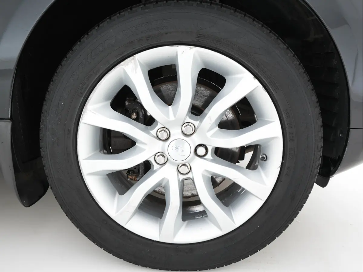 3.0 TDV6 HSE Dynamic [ 7-Pers ] Aut. *PANO | LEATHER | BI-XENON | NAVI-FULLMAP | CAMERA | CRUISE | HEAD-UP | MEMORY-PACK | HEATED-COMFORTSEATS | PRIVACY-GLASS | SHIFT-PADDLES | TOWBAR | 20"A