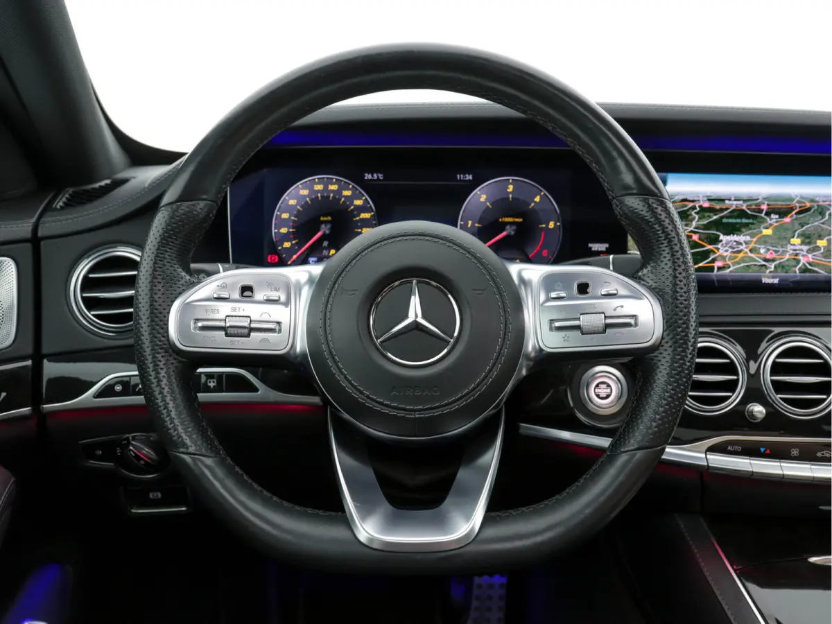 400d AMG-Line 4-Matic Lang Aut. *PANO | LEATHER | DISTRONIC | BURMESTER | TOPVIEW | KEYLESS | BLINDSPOT | AIRMATIC | FULL-LED |  MEMORY-PACK  | WIDESCREEN-DIGI-COCKPIT | AMBIENTLIGHT |  HEAT