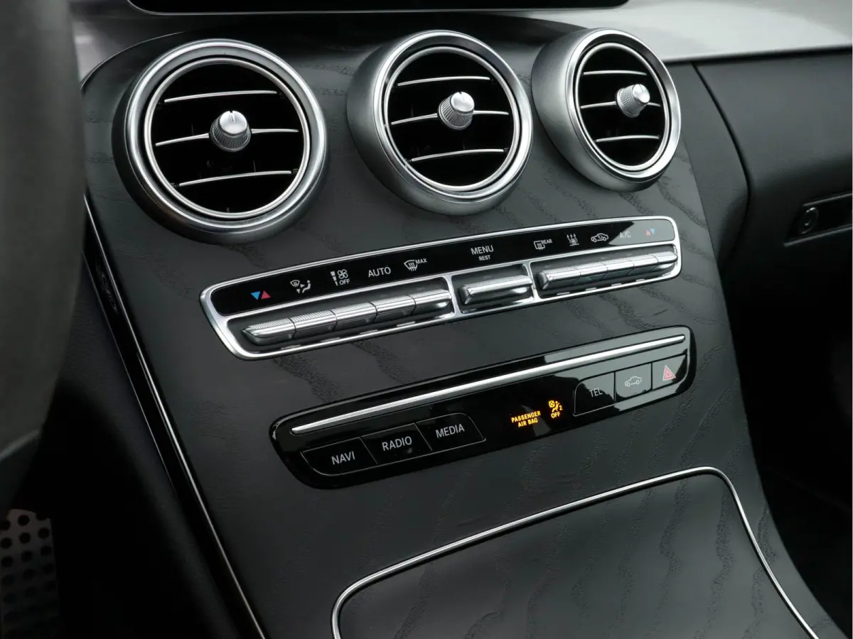 300 e AMG-Sportpack Limited Business Solution (Plug-in) (INCL-BTW) Aut. *PANO | LEATHER-ALCANTARA | FULL-LED | NAVI-FULLMAP | TOPVIEW | BLINDSPOT | PREMIUM-AUDIO | DAB | CARPLAY | AMBIENTLIG