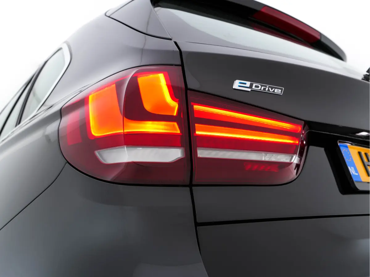 xDrive 40e Plug-In Aut. *LEATHER | NAVI-FULLMAP | BI-XENON | ECC | PDC | CRUISE | COMFORT-SEATS |  18"ALU*