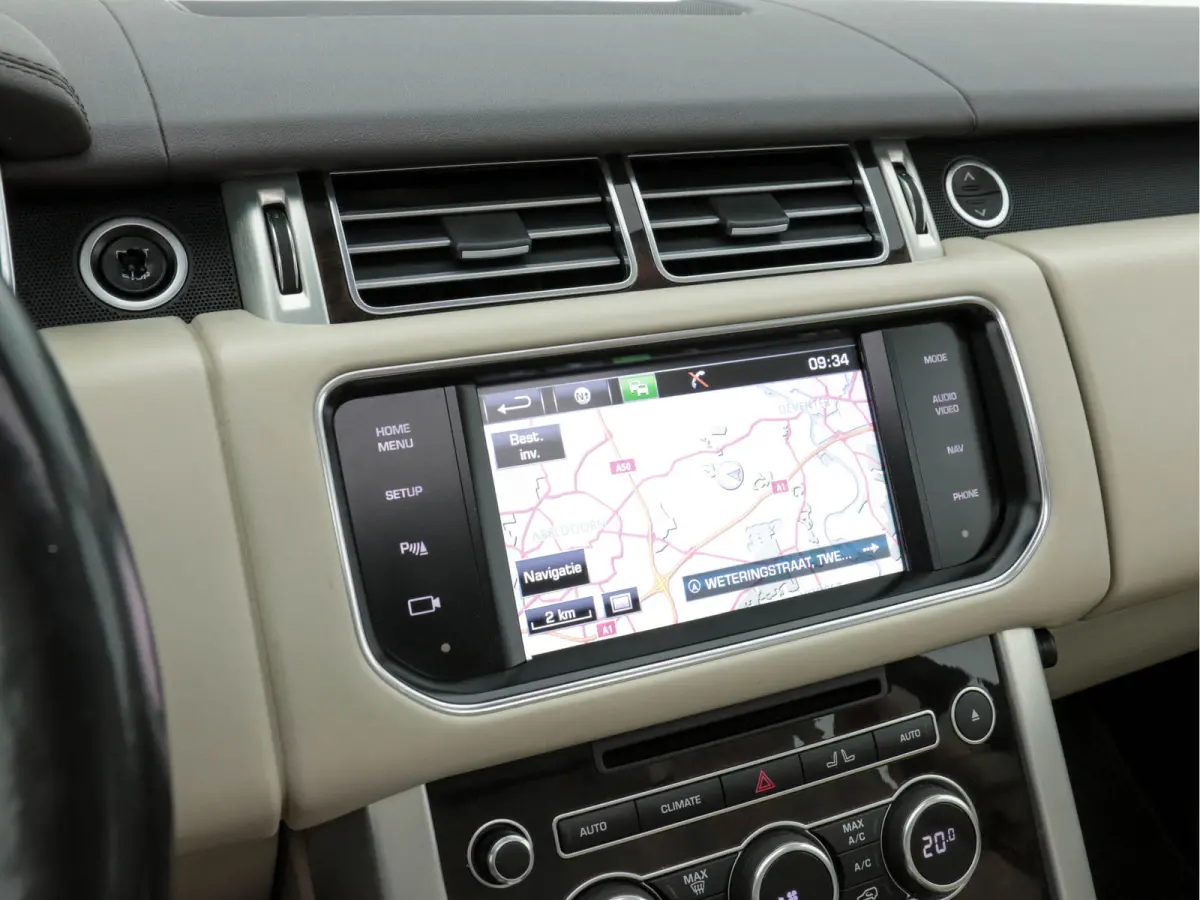 3.0 TDV6 Vogue Aut. *PANO | LEATHER | NAVI-FULLMAP | DIGI-COCKPIT | TOPVIEW | BI-XENON | MERIDIAN-AUDIO | MEMORY-PACK | AIRSUSPENSION | HEATED-COMFORTSEATS | SHIFTPADDLES | 20"ALU*