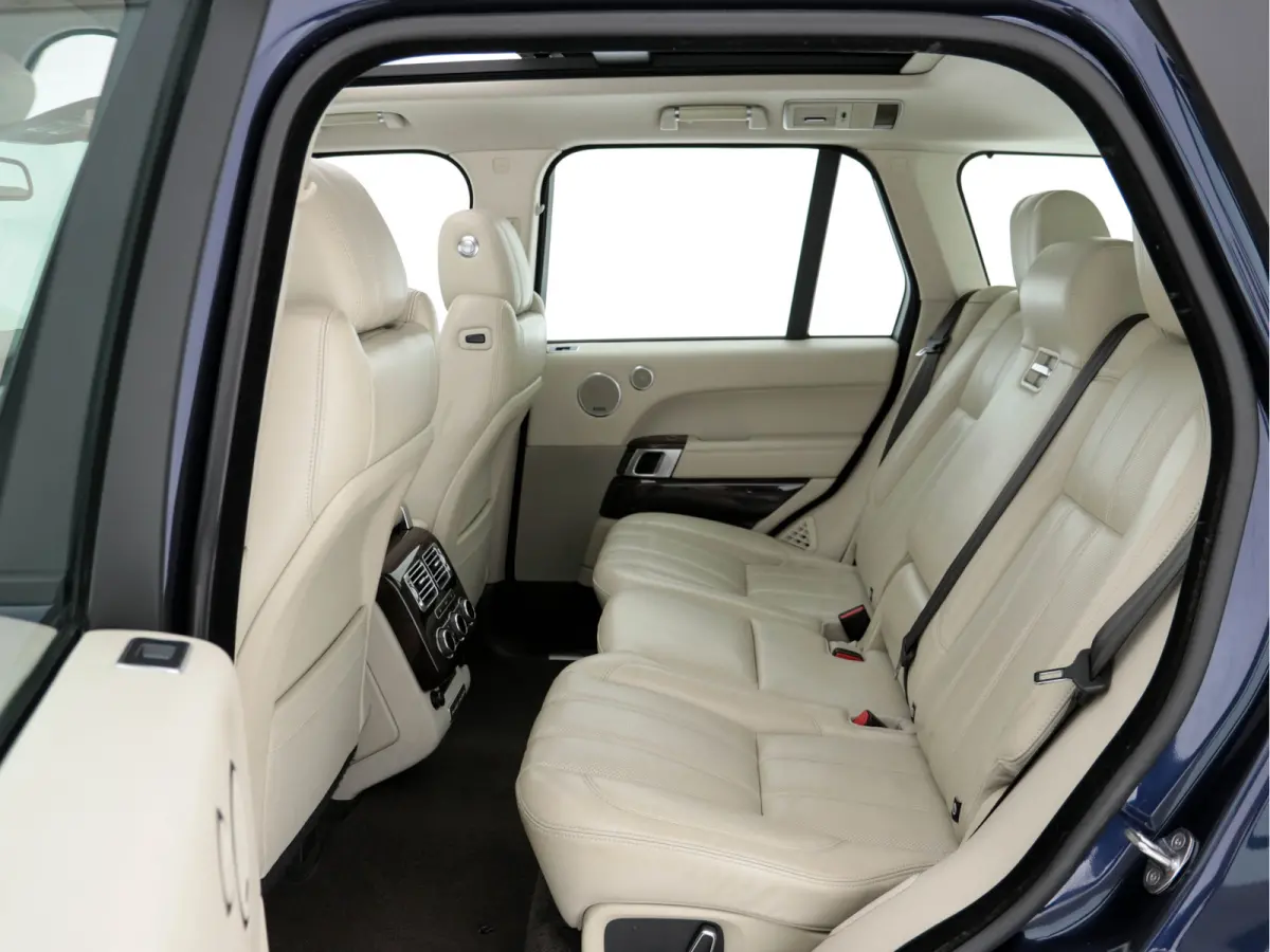 3.0 TDV6 Vogue Aut. *PANO | LEATHER | NAVI-FULLMAP | DIGI-COCKPIT | TOPVIEW | BI-XENON | MERIDIAN-AUDIO | MEMORY-PACK | AIRSUSPENSION | HEATED-COMFORTSEATS | SHIFTPADDLES | 20"ALU*