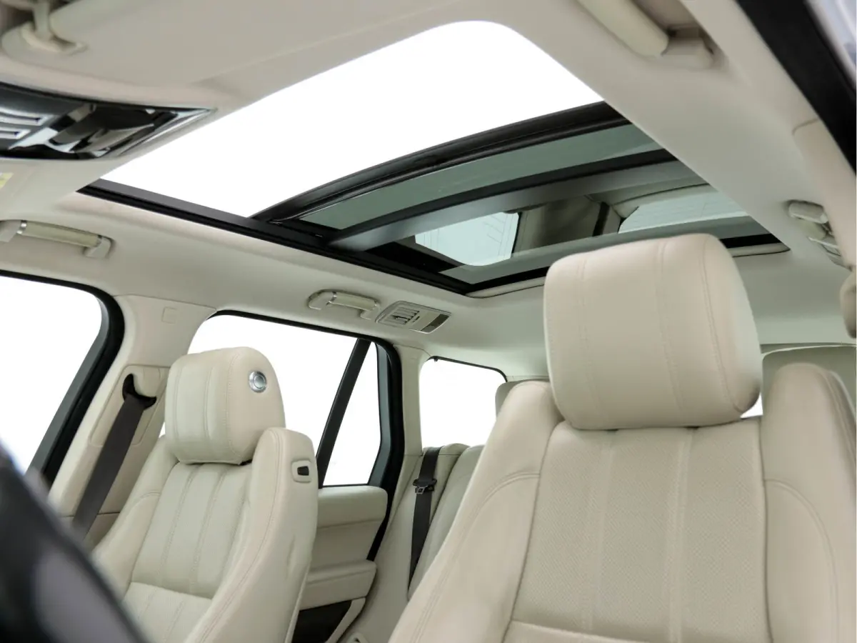 3.0 TDV6 Vogue Aut. *PANO | LEATHER | NAVI-FULLMAP | DIGI-COCKPIT | TOPVIEW | BI-XENON | MERIDIAN-AUDIO | MEMORY-PACK | AIRSUSPENSION | HEATED-COMFORTSEATS | SHIFTPADDLES | 20"ALU*