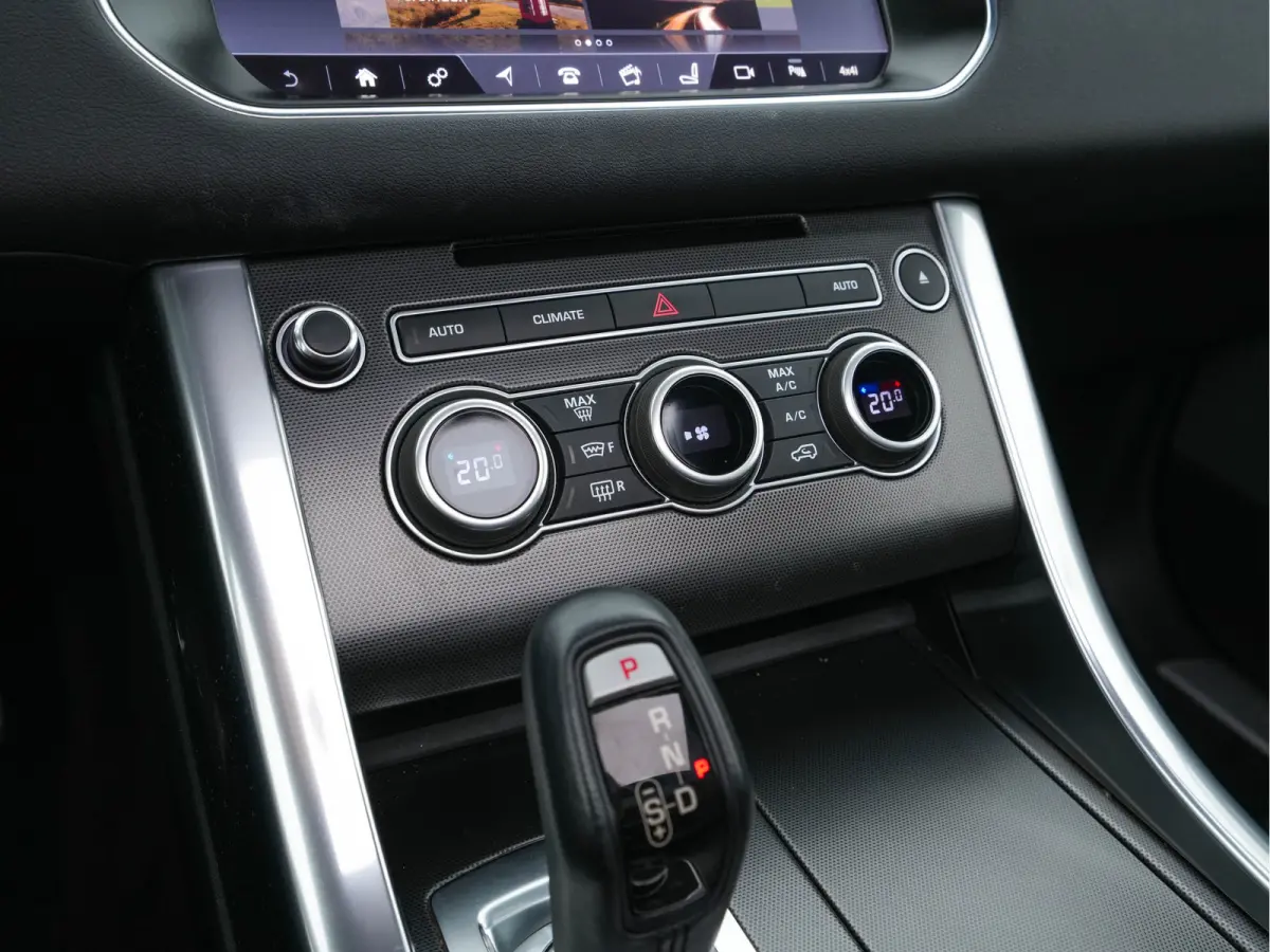 3.0 TDV6 HSE Dynamic AWD *PANO | LEATHER | DIGI-COCKPIT | MERIDIAN-AUDIO | BI-XENON | NAVI-FULLMAP | BREMBO-BRAKES | KEYLESS | CAMERA | ECC | PDC | CRUISE | SPORTSEATS | 22"ALU*