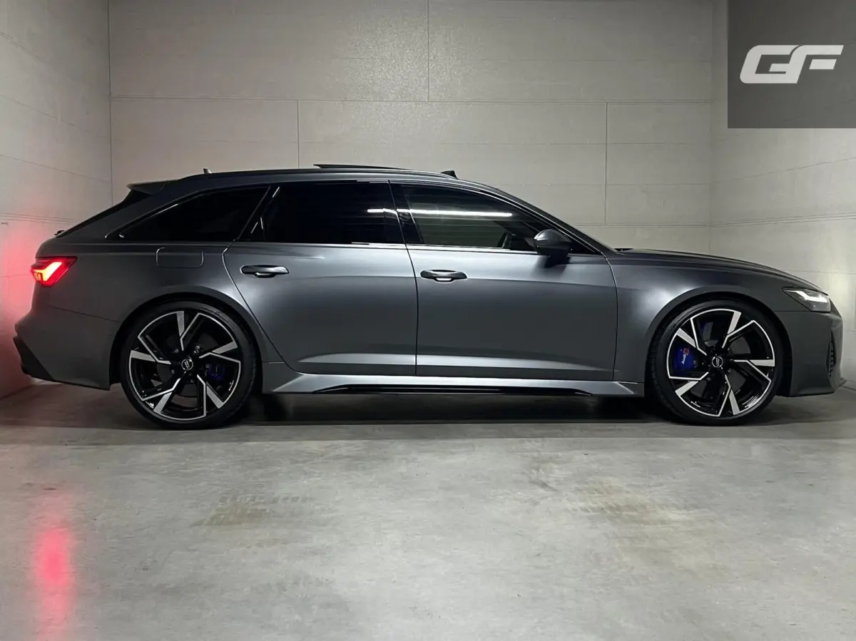 4.0 TFSI Quattro Matgrijs Dynamic+ B&O 600PK