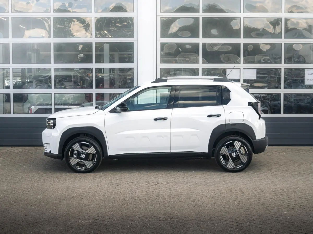 La Prima 11 kW 44 kWh | Uit voorraad leverbaar | Clima | Cruise | Camera | Apple Carplay | 17" | Navi | Winter Pack