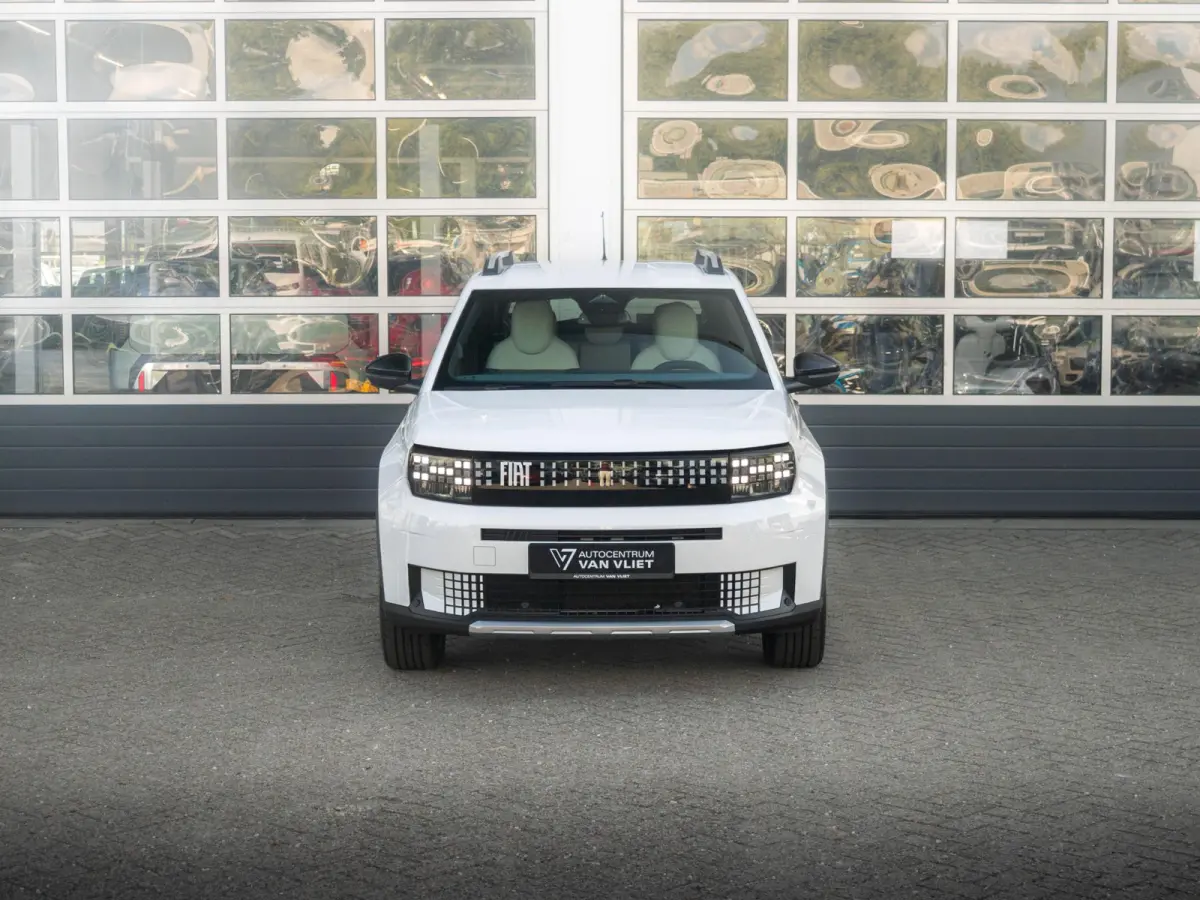 La Prima 11 kW 44 kWh | Uit voorraad leverbaar | Clima | Cruise | Camera | Apple Carplay | 17" | Navi | Winter Pack