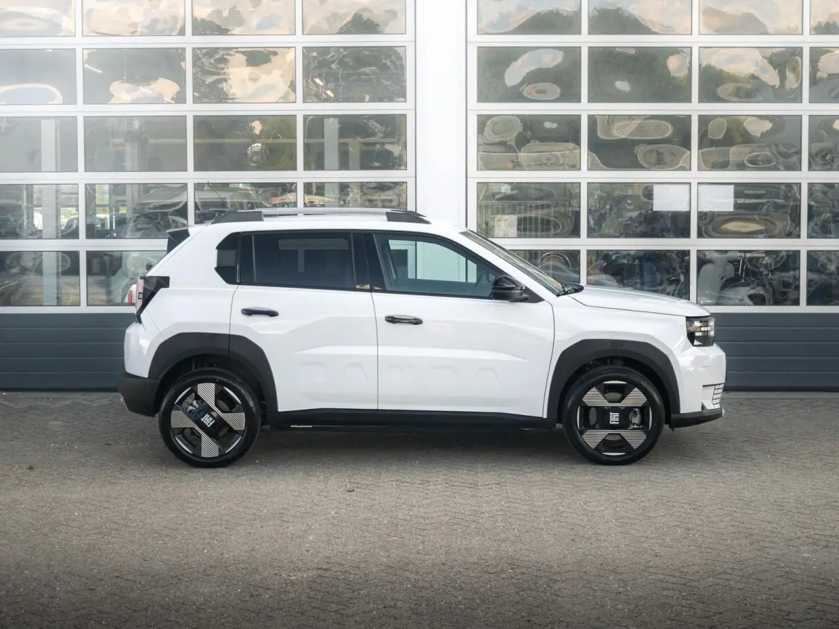 La Prima 11 kW 44 kWh | Uit voorraad leverbaar | Clima | Cruise | Camera | Apple Carplay | 17" | Navi | Winter Pack