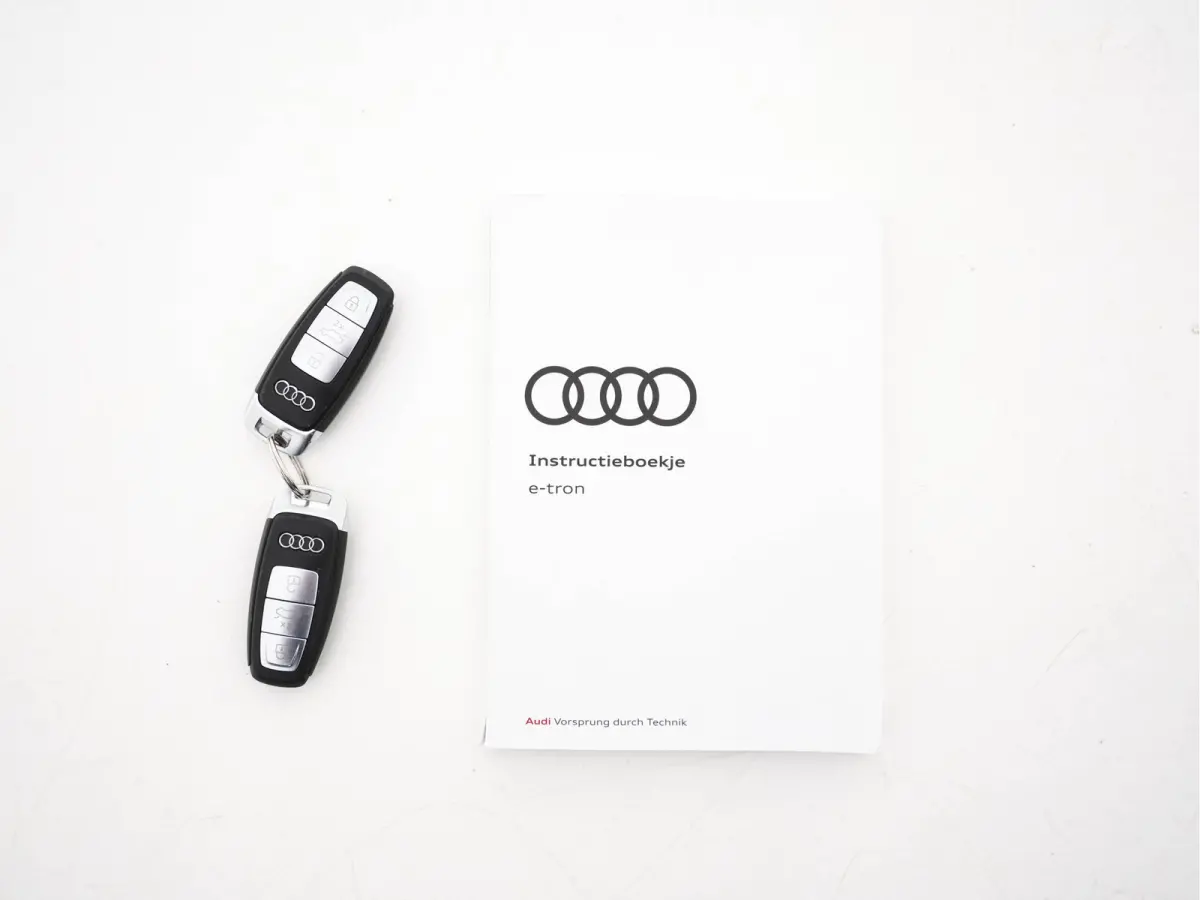 55 Quattro Business edition 95 kWh [ 3-Fase-11kW ] {SOH-100%} (INCL-BTW) *DIGI-COCKPIT | FULL-LED | MEMORY-PACK | DAB | KEYLESS | NAVI-FULLMAP | SHIFTPADDLES | AUDI-SOUND | COMFORTSEATS | 20