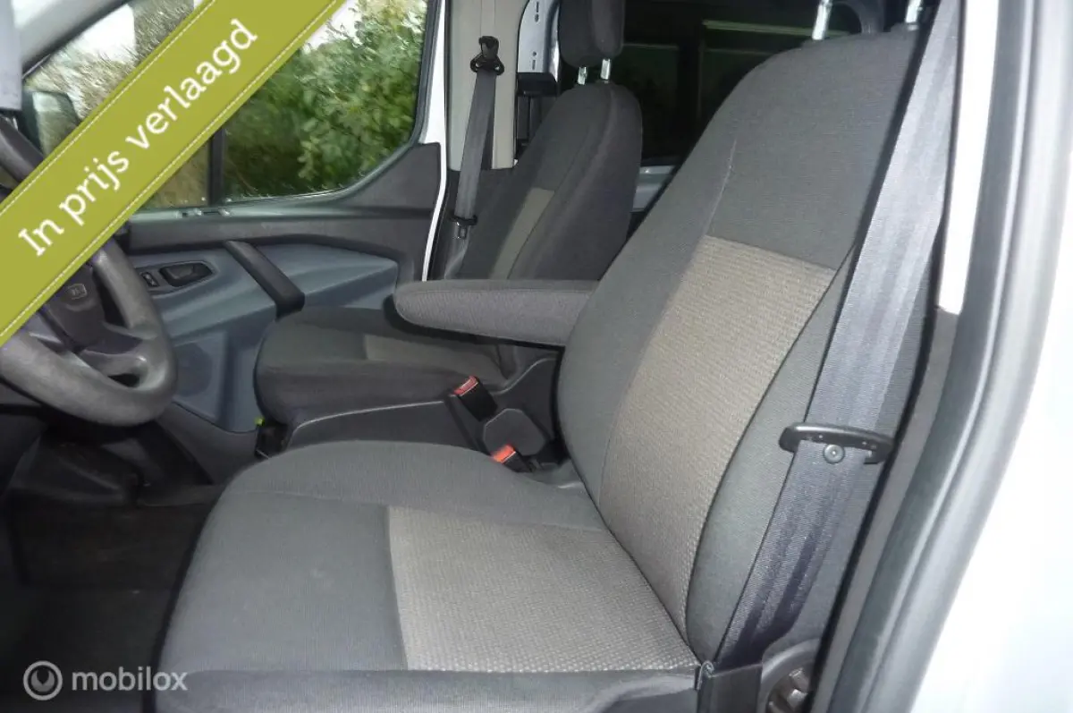 270 2.2 TDCI L1H1 Ambiente Rolstoelbus met opklapbed