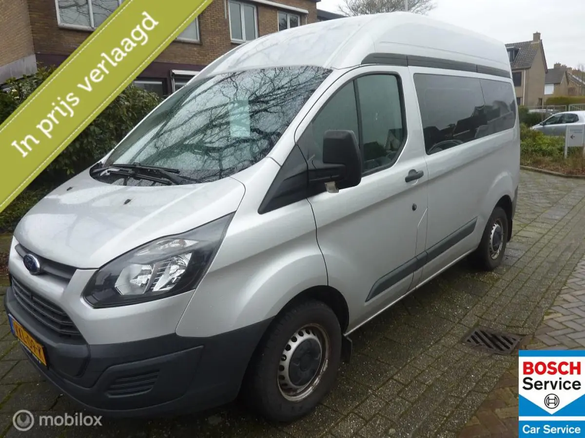 270 2.2 TDCI L1H1 Ambiente Rolstoelbus met opklapbed