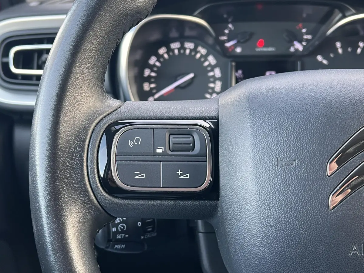 1.2 PureTech S&S Shine 110pk,D-riem vv in 2023,2e Eigenaar,Camera,Navi,Clima,Cruise,Pdc V+A,APK tot 01-2027