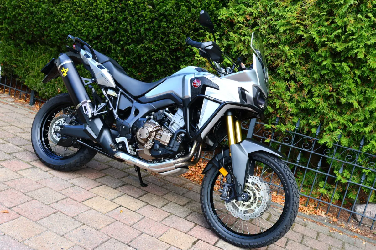 AFRICA TWIN CRF 1000 DCT ABS