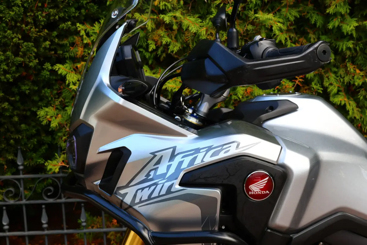 AFRICA TWIN CRF 1000 DCT ABS