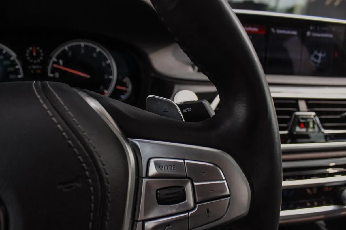 740i High Executive | 2e eigenaar | Driving Assistant Plus | Innovation pakket | Massage | Dodehoekdetectie | Adaptieve cruise | 360 camera | Stoelventilatie | Gesture control