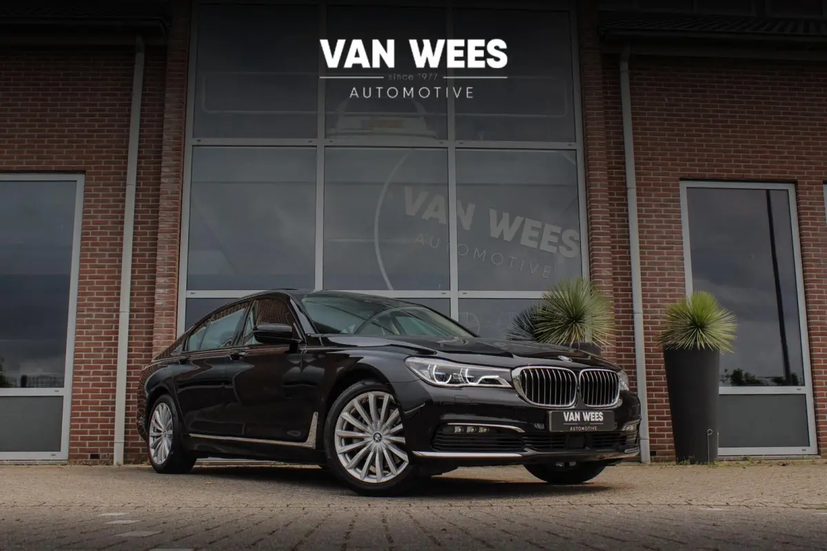 740i High Executive | 2e eigenaar | Driving Assistant Plus | Innovation pakket | Massage | Dodehoekdetectie | Adaptieve cruise | 360 camera | Stoelventilatie | Gesture control