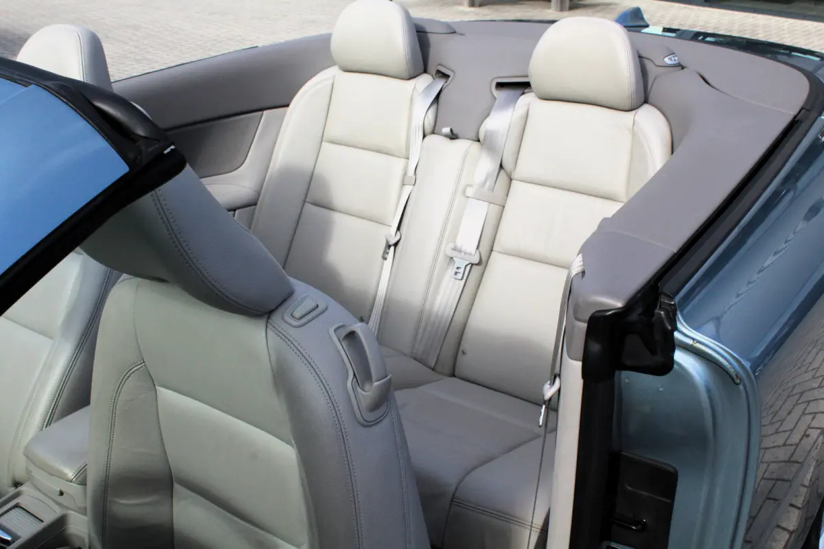 Convertible 2.4i 170pk Summum AUTOMAAT 72476km! NL-auto! 2e eig.! YOUNGTIMER!