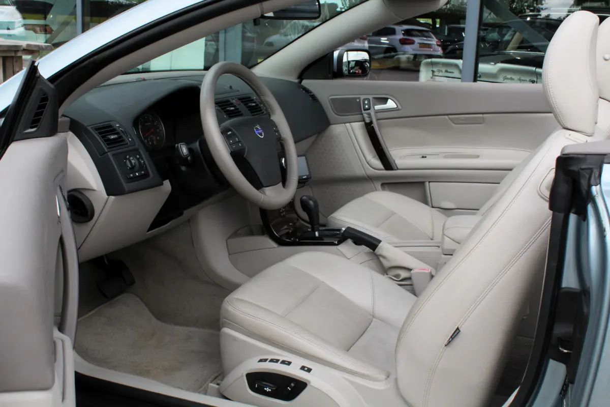 Convertible 2.4i 170pk Summum AUTOMAAT 72476km! NL-auto! 2e eig.! YOUNGTIMER!